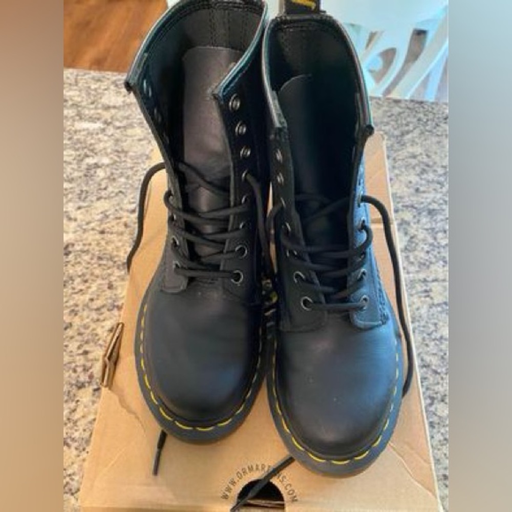 Black Doc Martens Size 5